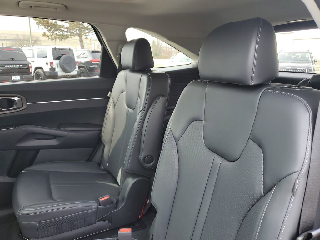 Used 2025 Kia Sorento X-Line EX image 28