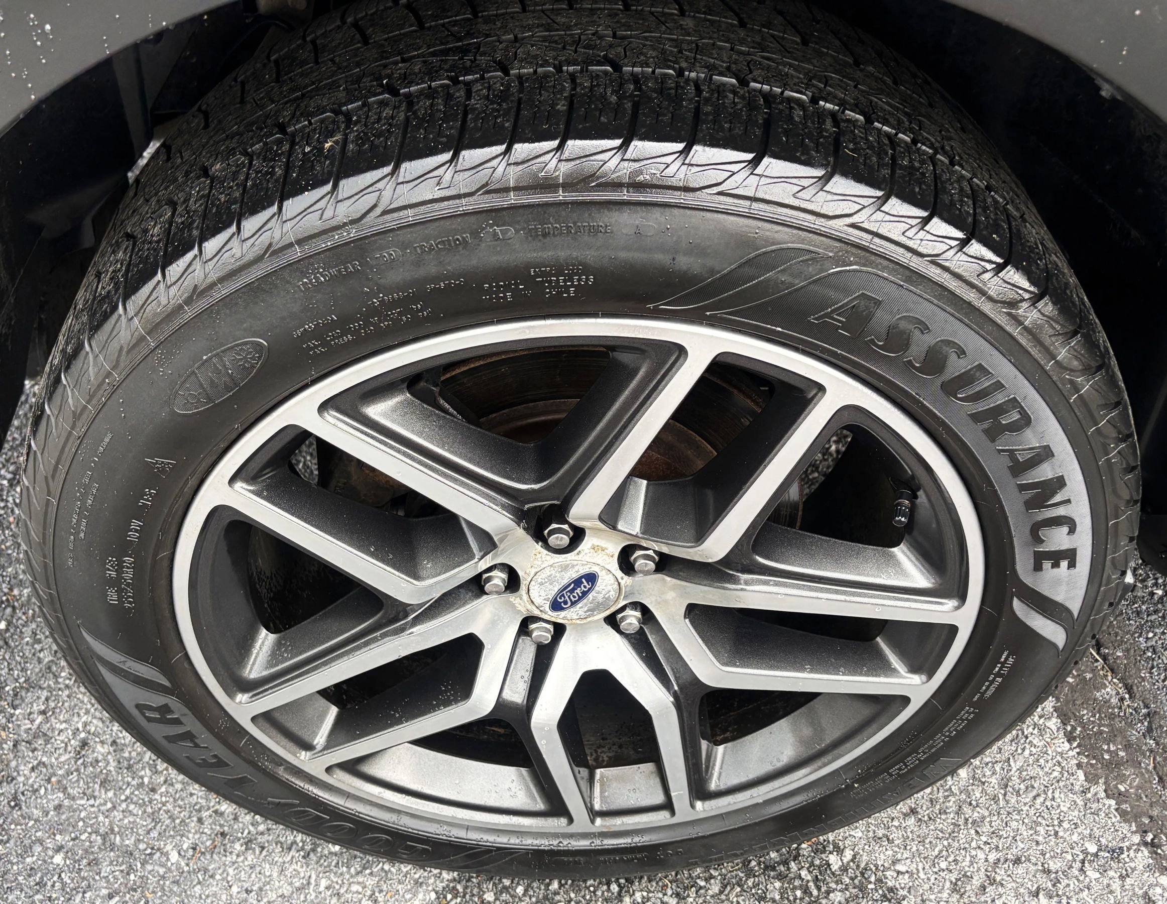 Used 2018 Ford Explorer Sport w/ Equipment Group 401A AWD/4WD image 8
