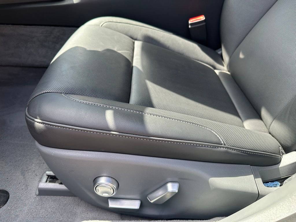 Used 2023 Lucid Air Pure image 25