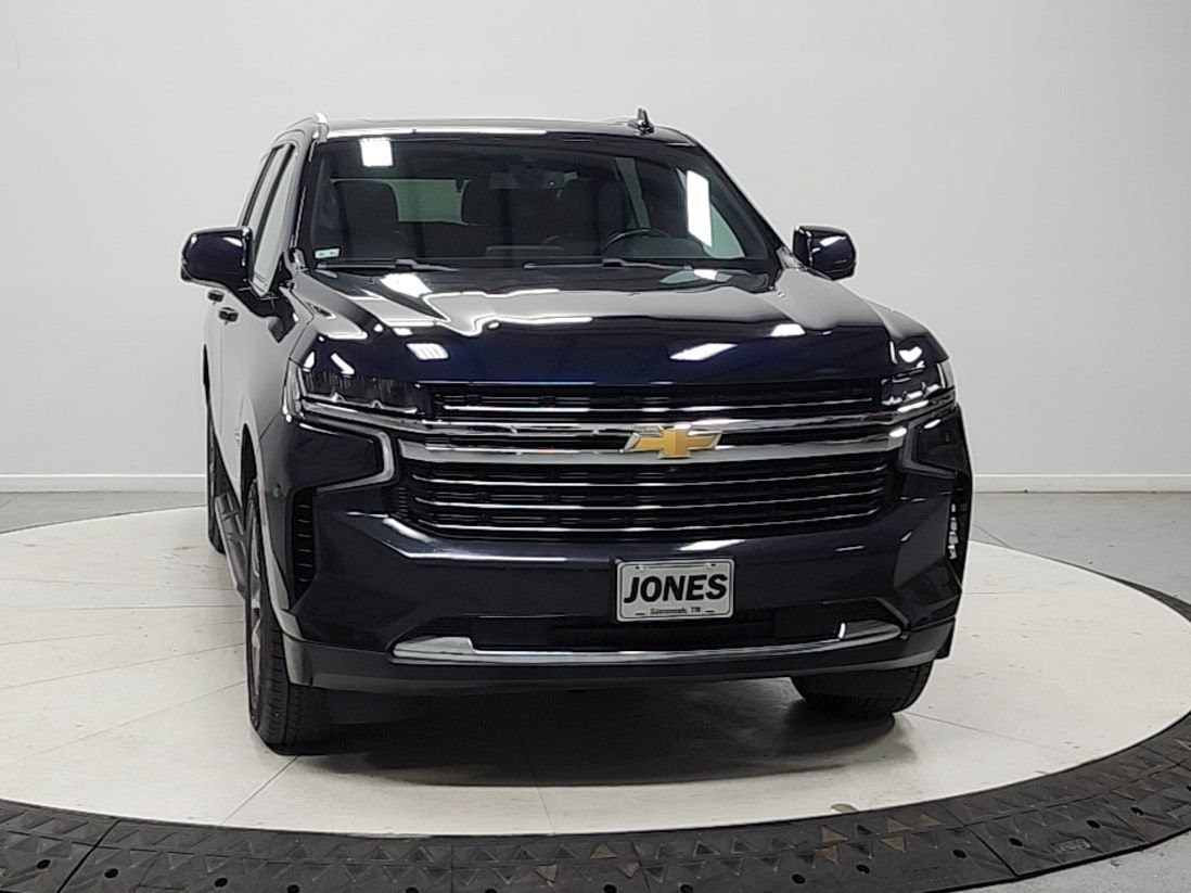 Used 2022 Chevrolet Tahoe LT w/ Luxury Package AWD/4WD image 3