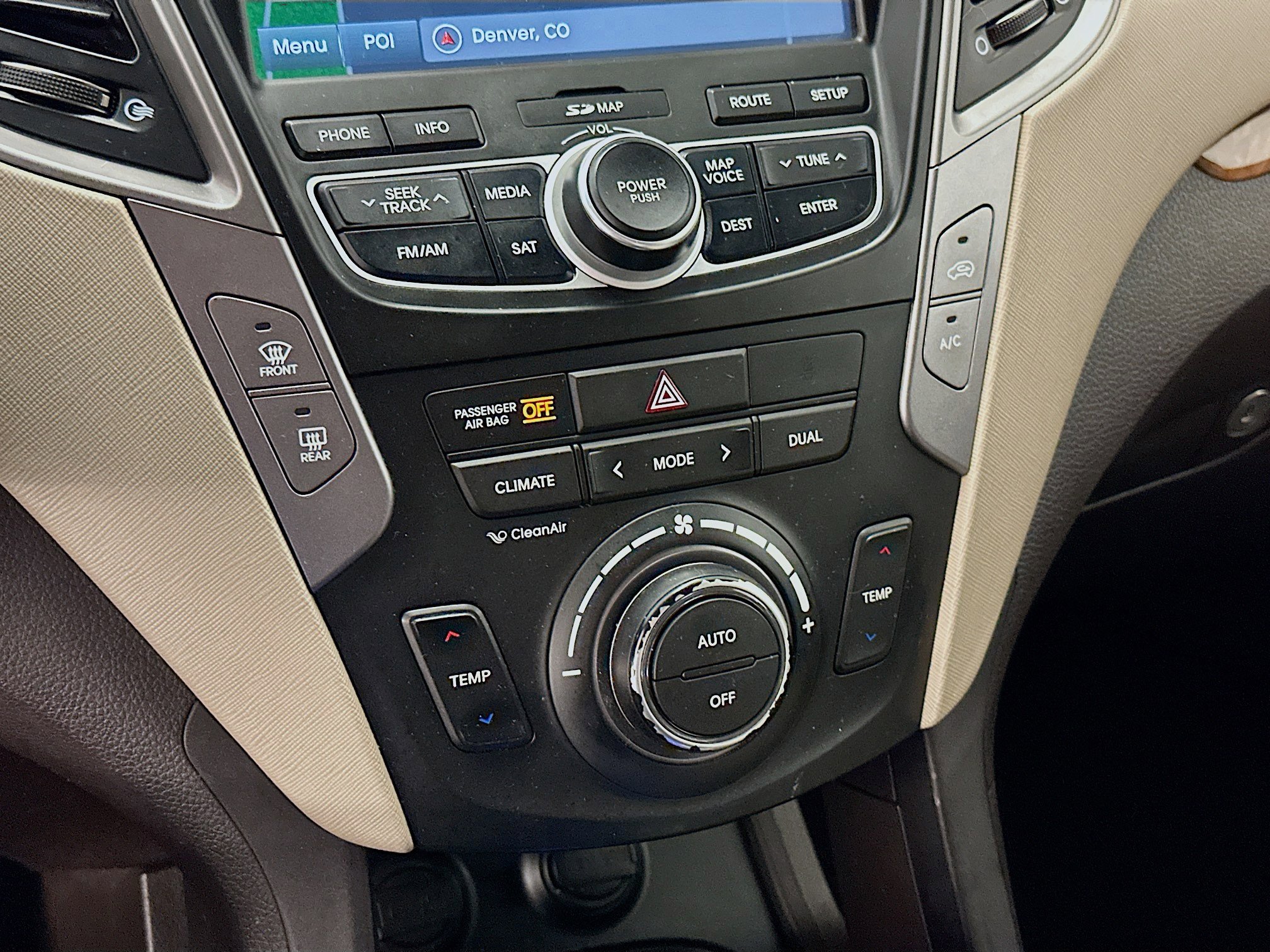 Used 2014 Hyundai Santa Fe Sport w/ Technology Package 04 AWD/4WD image 24