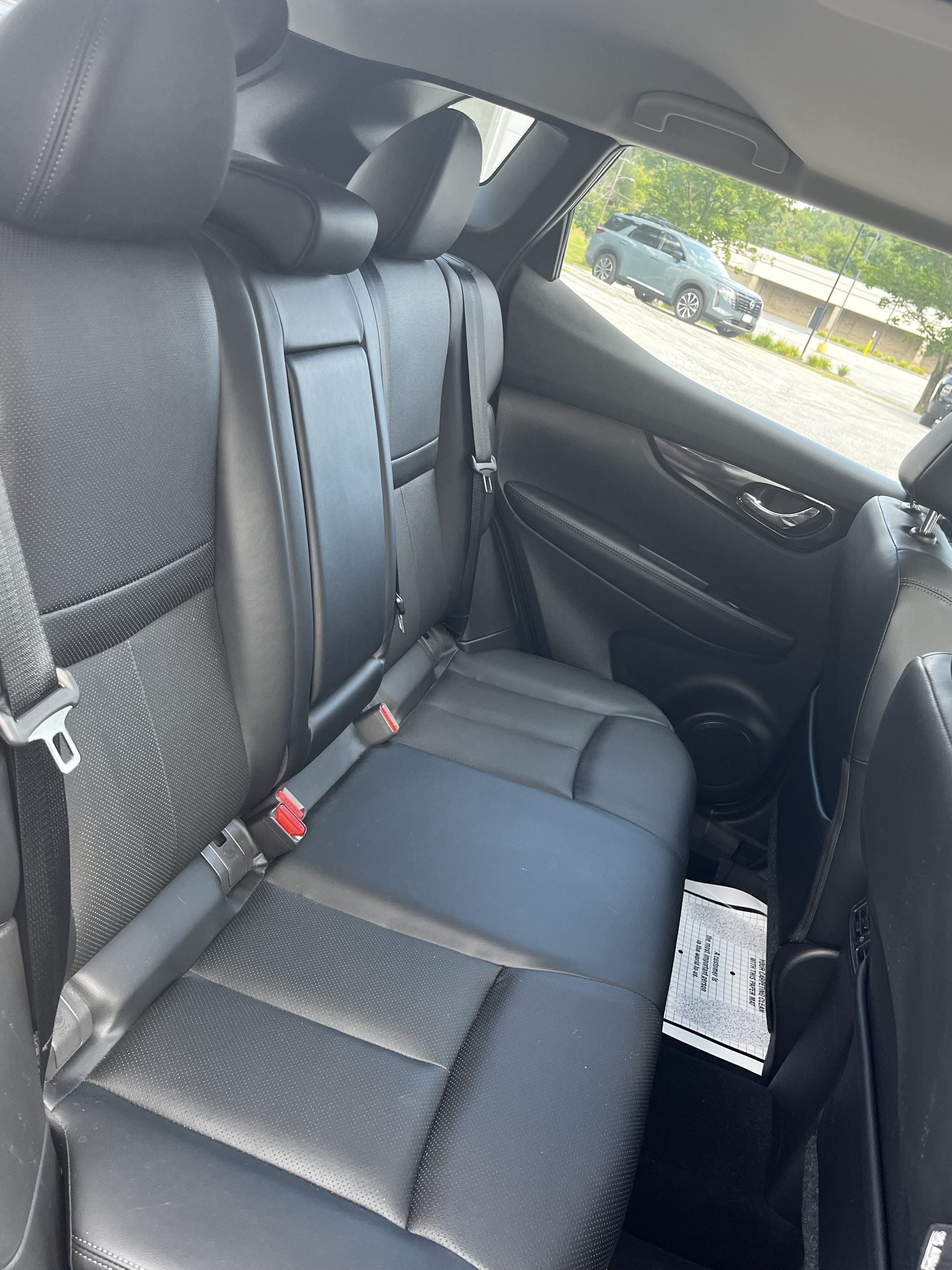 Used 2022 Nissan Rogue Sport SL w/ Premium Package AWD/4WD image 16