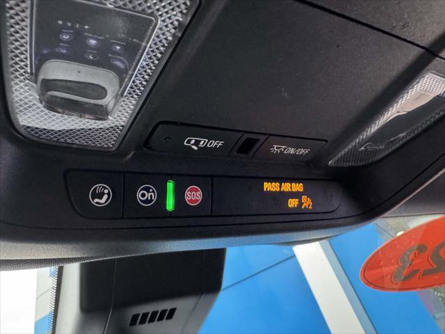 Used 2023 Chevrolet Equinox RS image 30