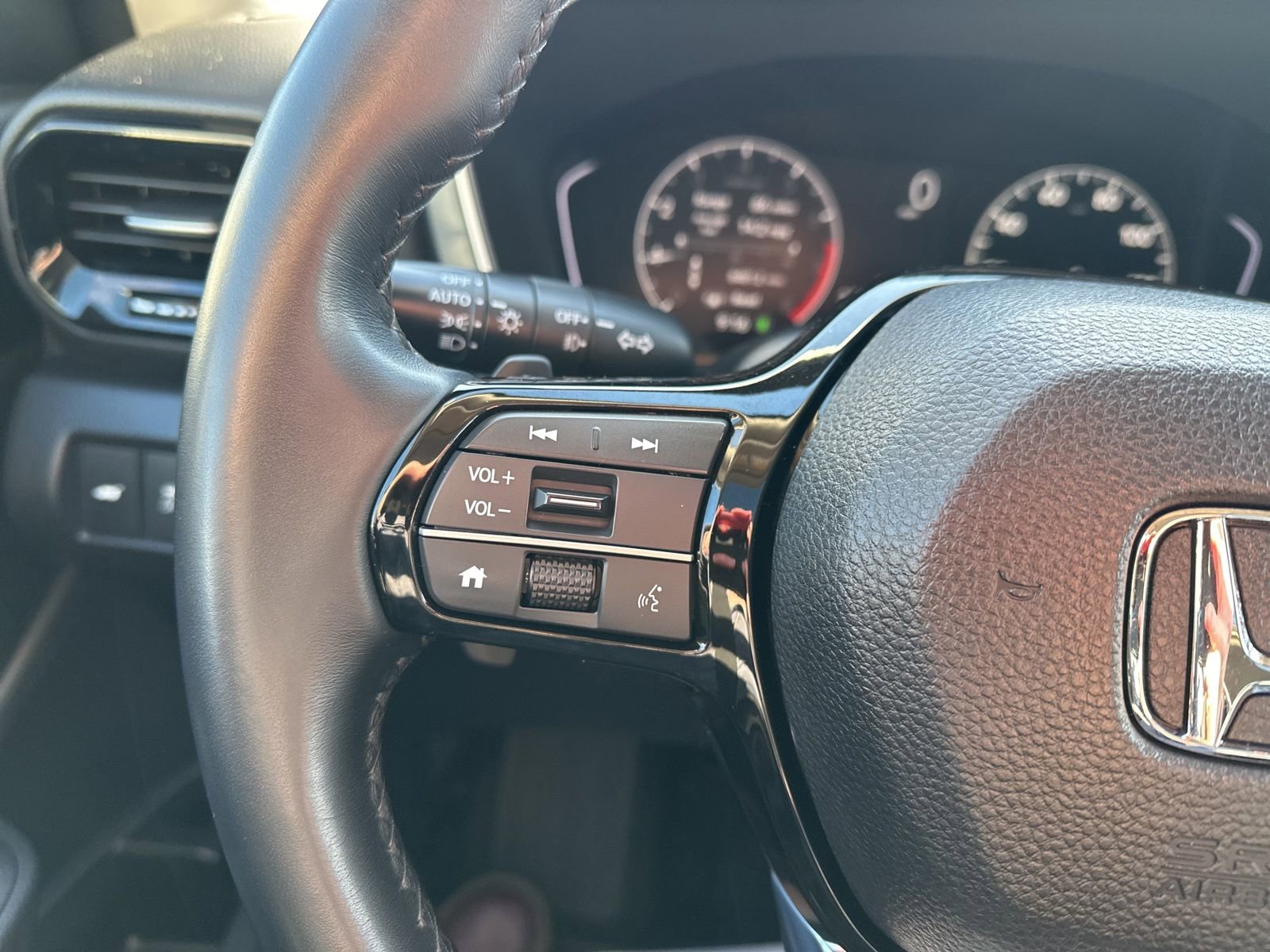 Used 2023 Honda Pilot Touring image 49