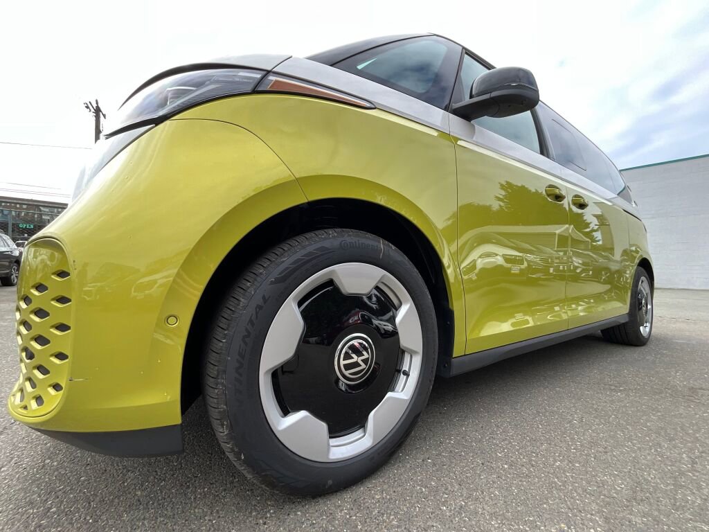 New 2025 Volkswagen ID. Buzz Pro S Plus image 10