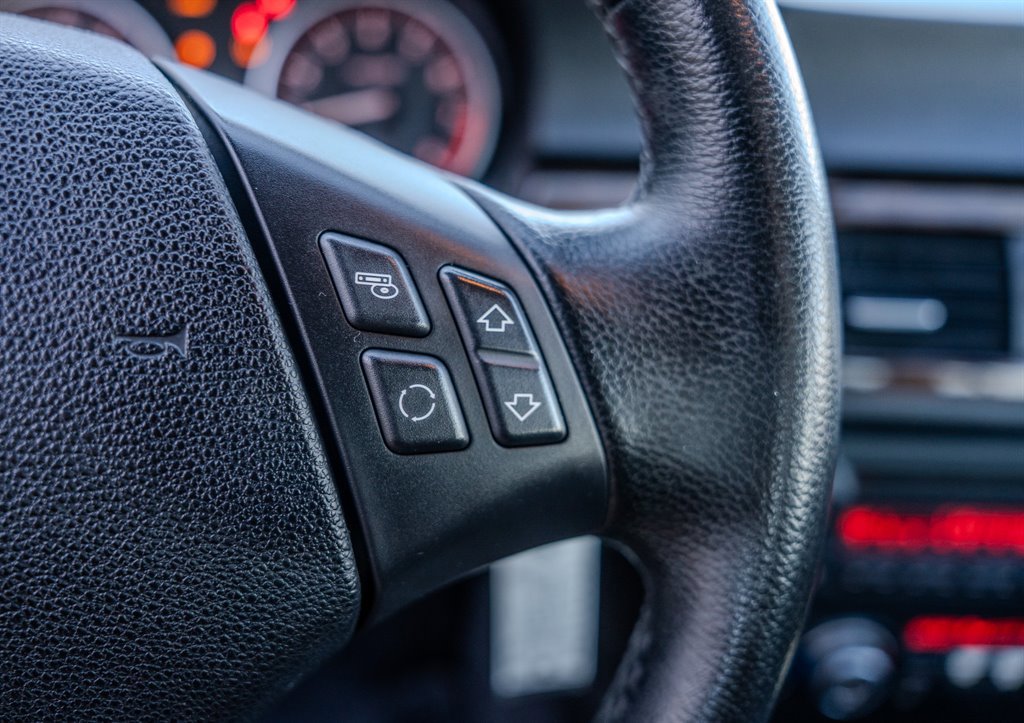 Used 2011 BMW 335i Sedan image 16