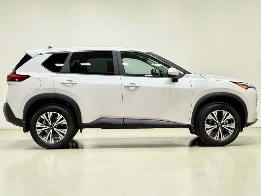 Used 2023 Nissan Rogue SV AWD/4WD image 13