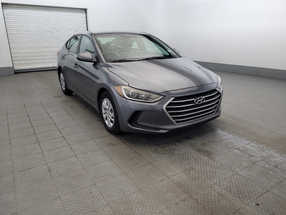 Used 2018 Hyundai Elantra SE w/ SE Connectivity Package 04 FWD image 13