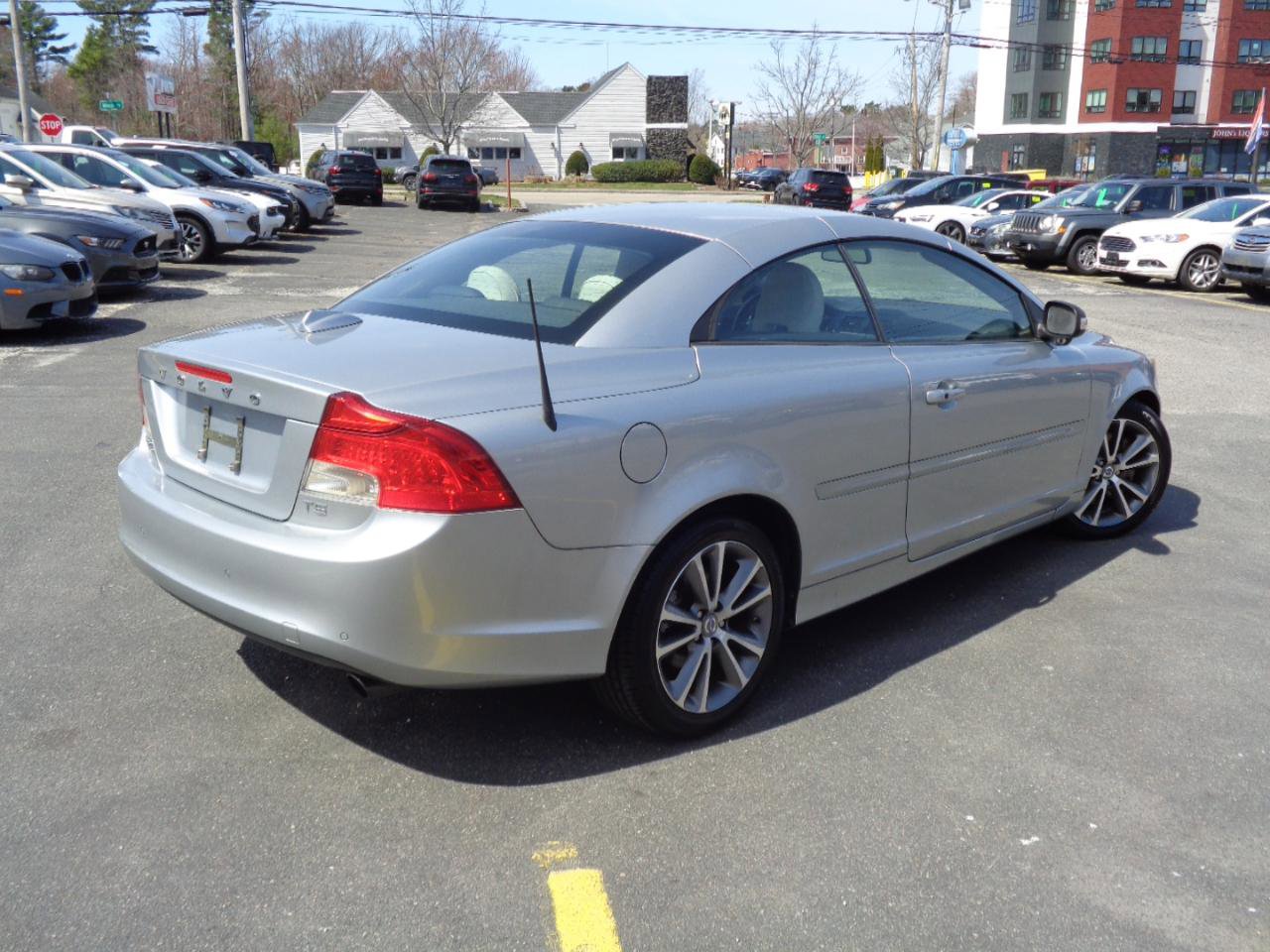 Used 2011 Volvo C70 T5 w/ Convenience Pkg FWD image 21