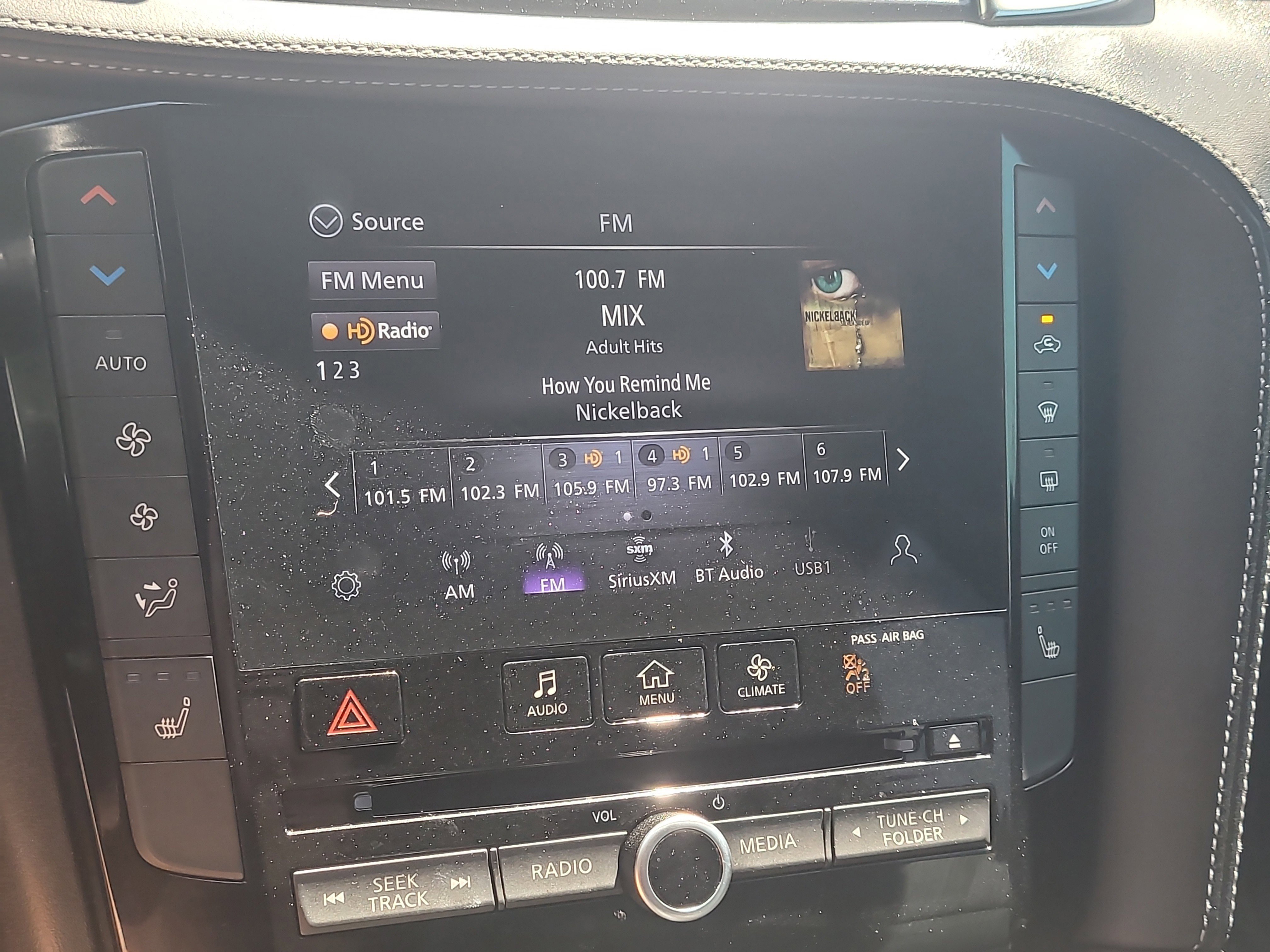 Used 2023 INFINITI QX50 Luxe FWD image 28