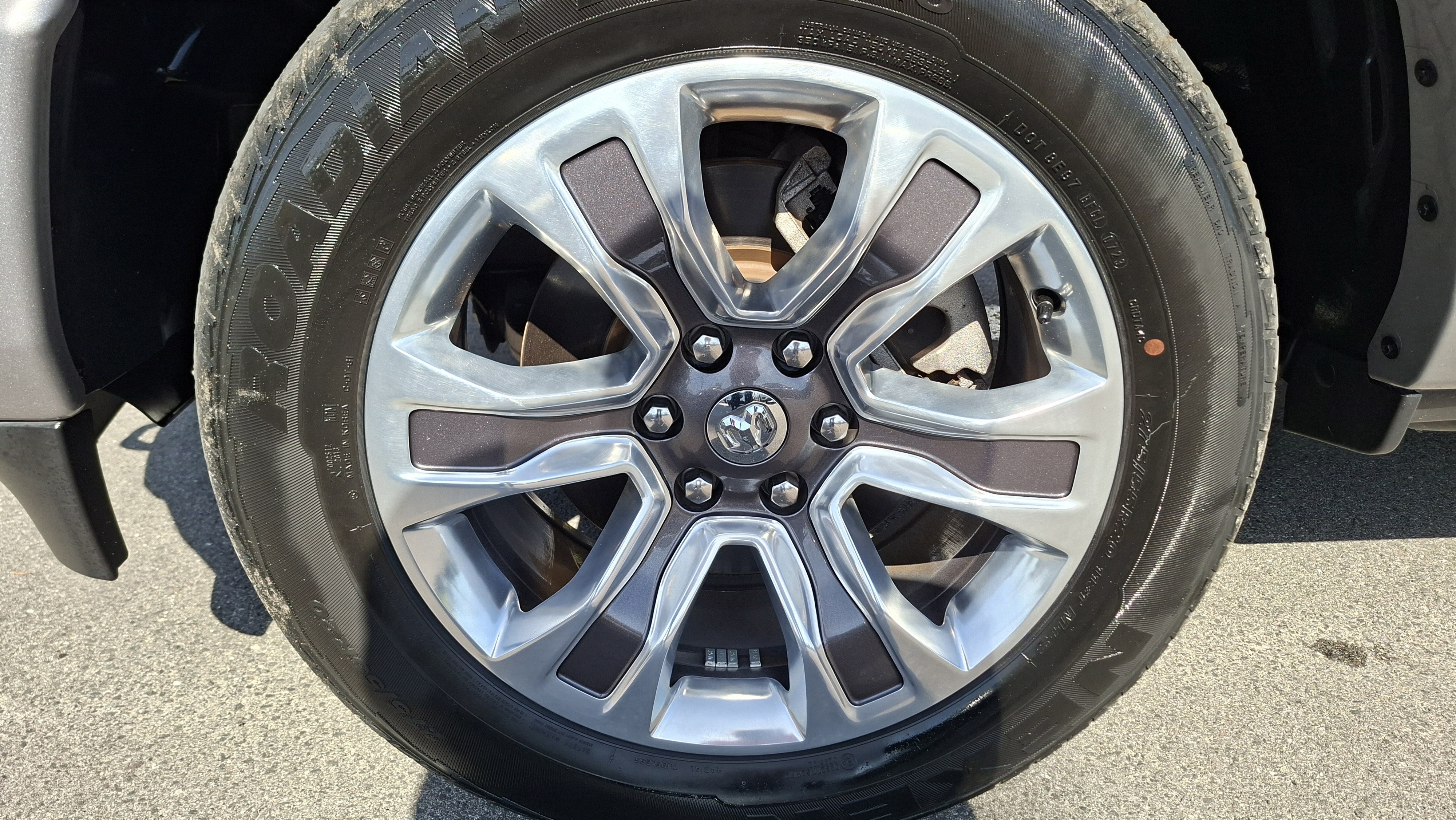 Used 2024 RAM 1500 Limited AWD/4WD image 28