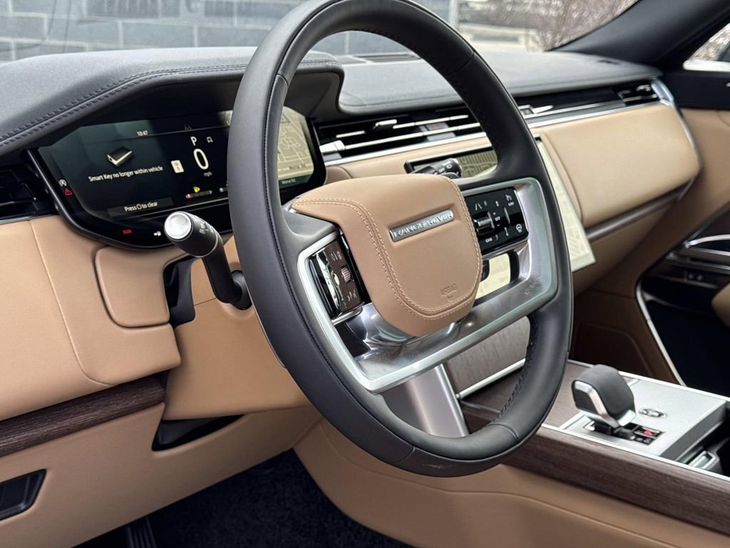 New 2026 Land Rover Range Rover Long Wheelbase SE image 21