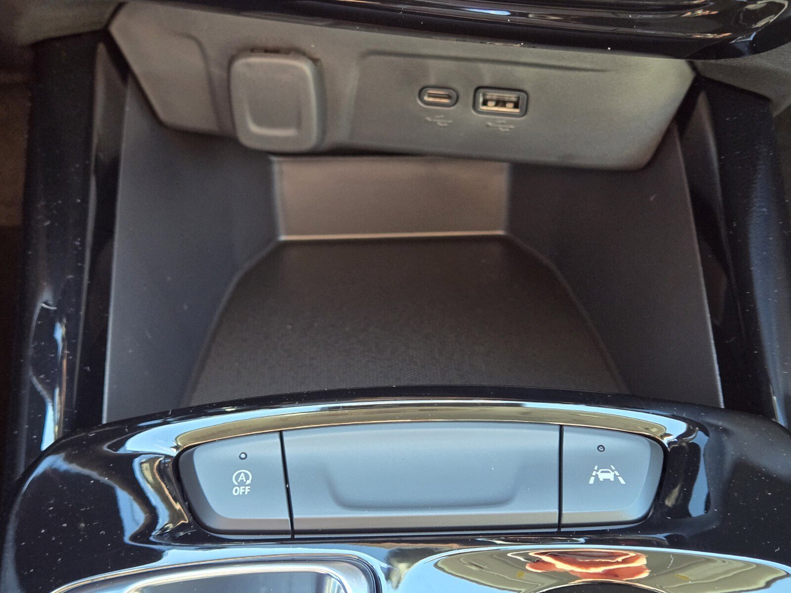 New 2026 Chevrolet Trax LT w/ Driver Confidence Package image 14