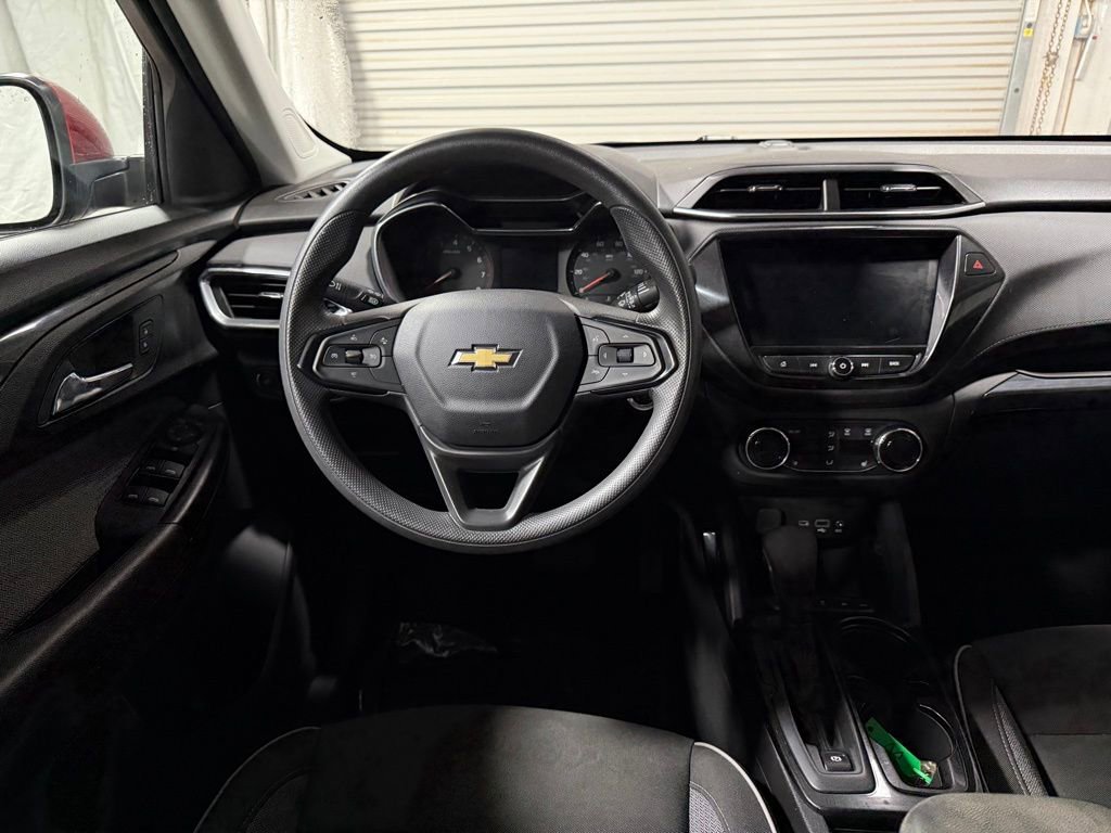 Used 2023 Chevrolet TrailBlazer LT w/ Convenience Package image 13