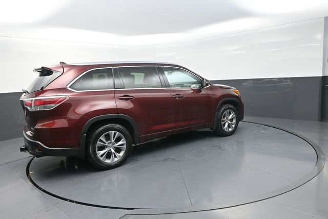 Used 2015 Toyota Highlander XLE image 69