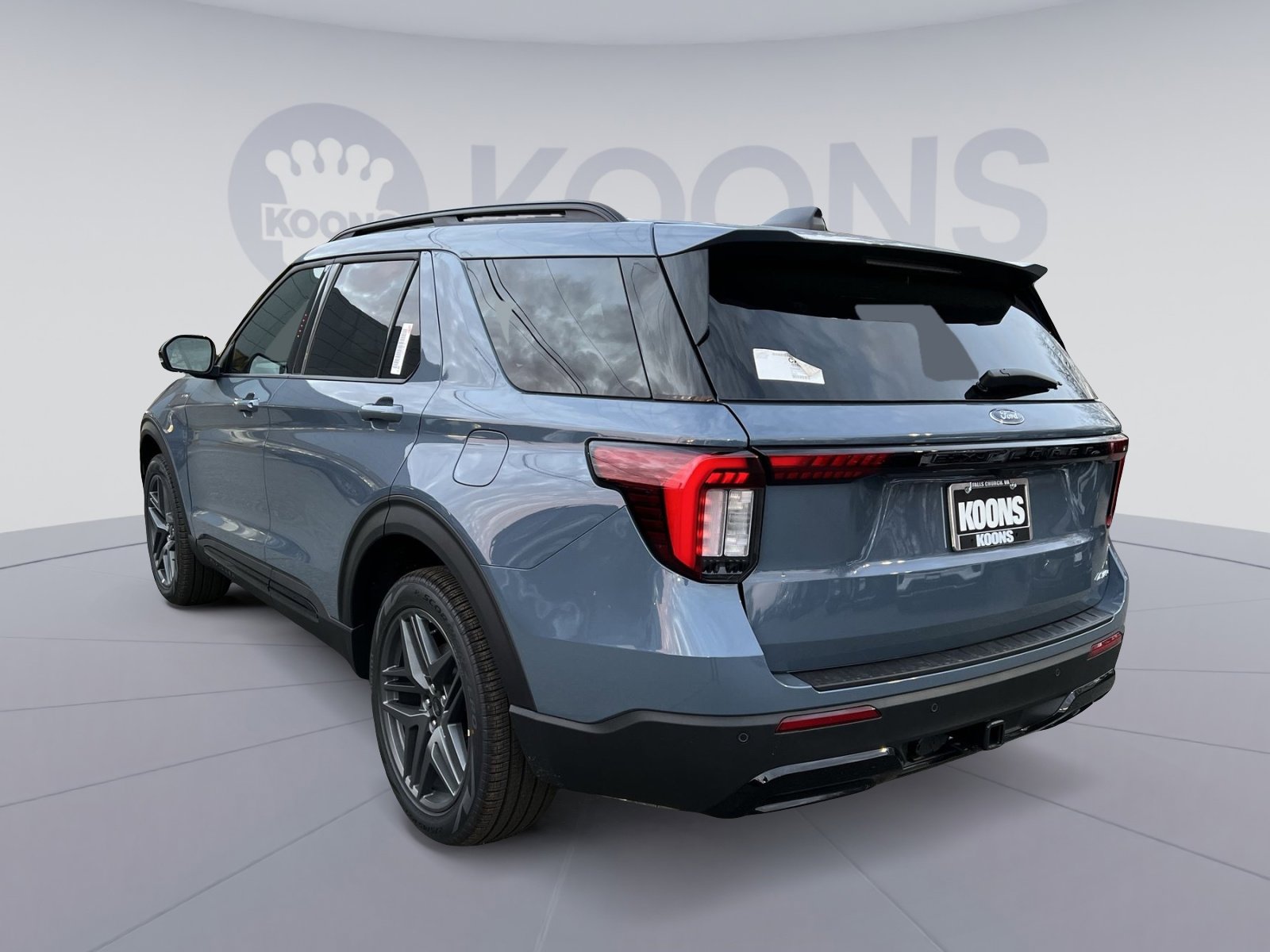 New 2026 Ford Explorer ST-Line w/ ST-Line Street Pack image 4
