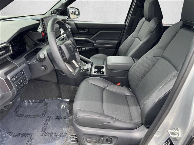 Certified 2025 Toyota 4Runner TRD Off-Road Premium AWD/4WD image 10