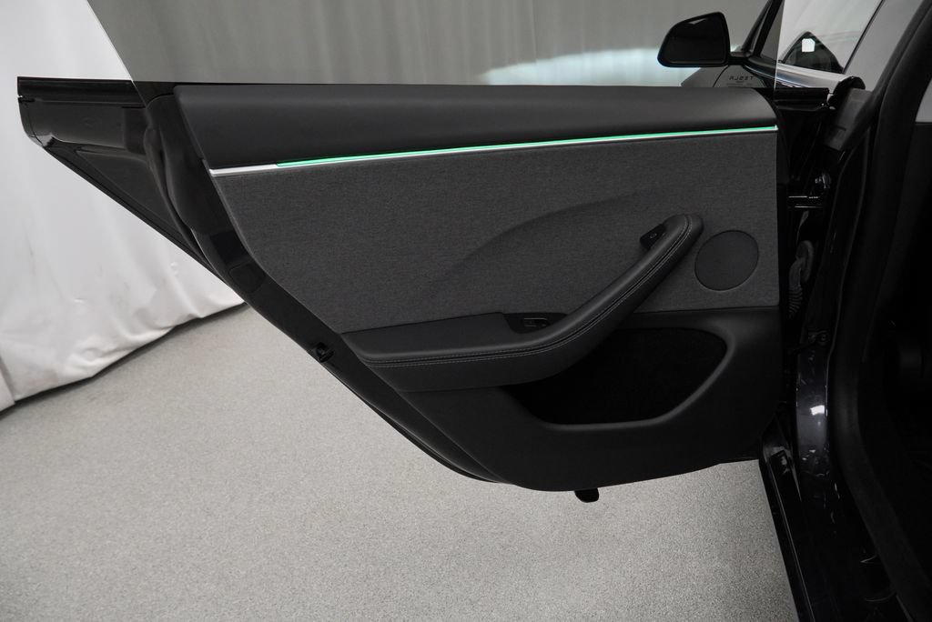 Used 2024 Tesla Model 3 Standard Range RWD image 40