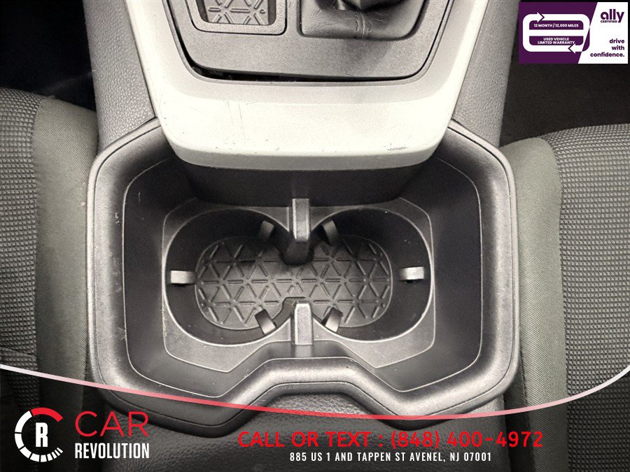 Used 2025 Toyota RAV4 LE AWD/4WD image 32