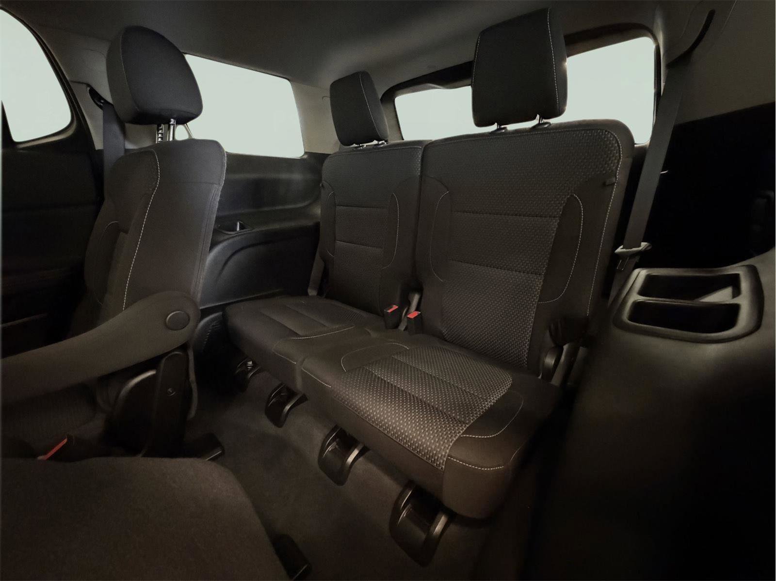 Certified 2023 GMC Acadia SLE w/ Driver Convenience Package image 24