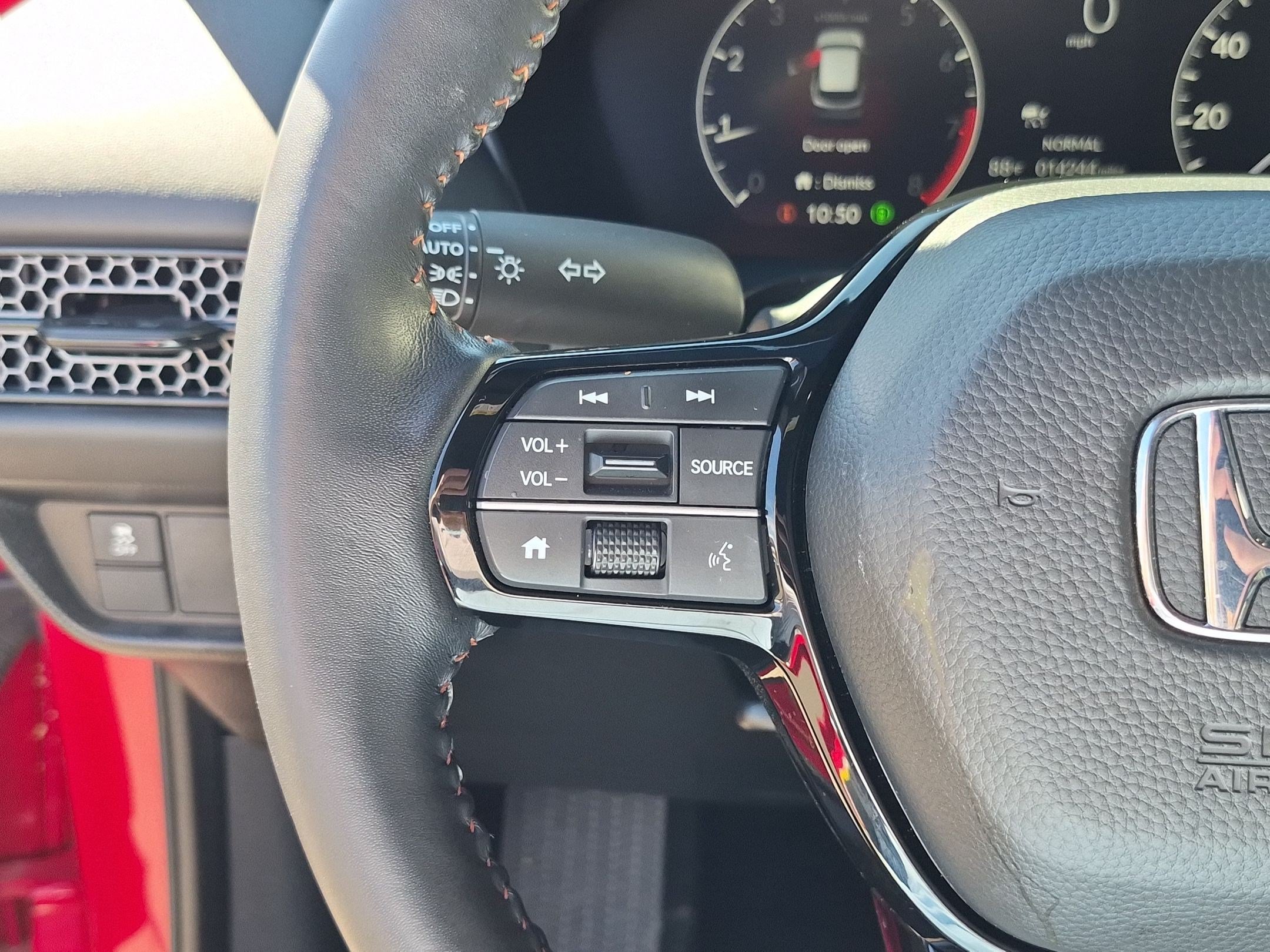 Certified 2025 Honda HR-V Sport image 19