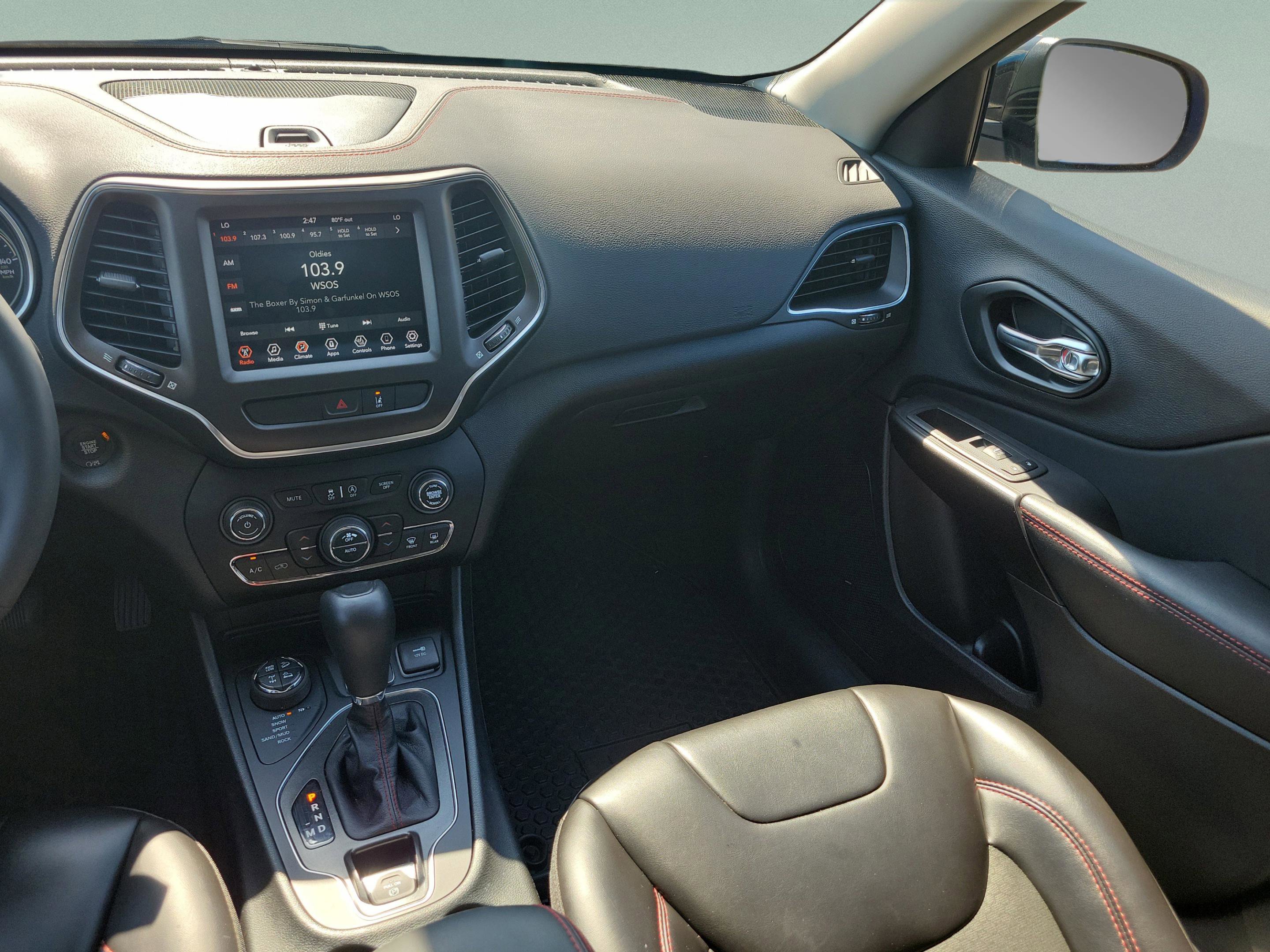 Used 2022 Jeep Cherokee Trailhawk w/ Comfort/Convenience Group image 29