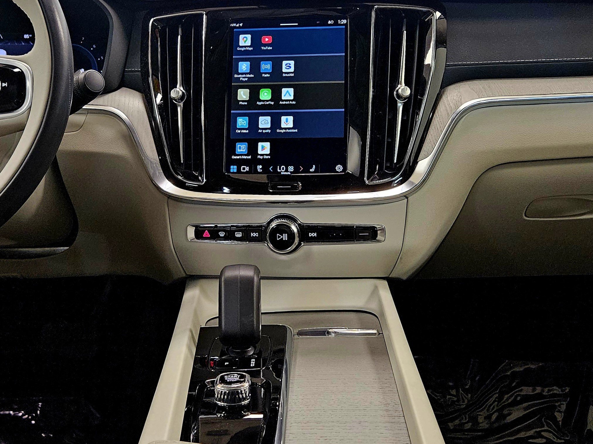 Used 2023 Volvo S60 B5 Ultimate w/ Climate Package image 14