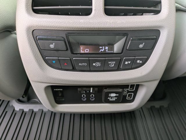 Certified 2020 Honda Pilot Touring image 15