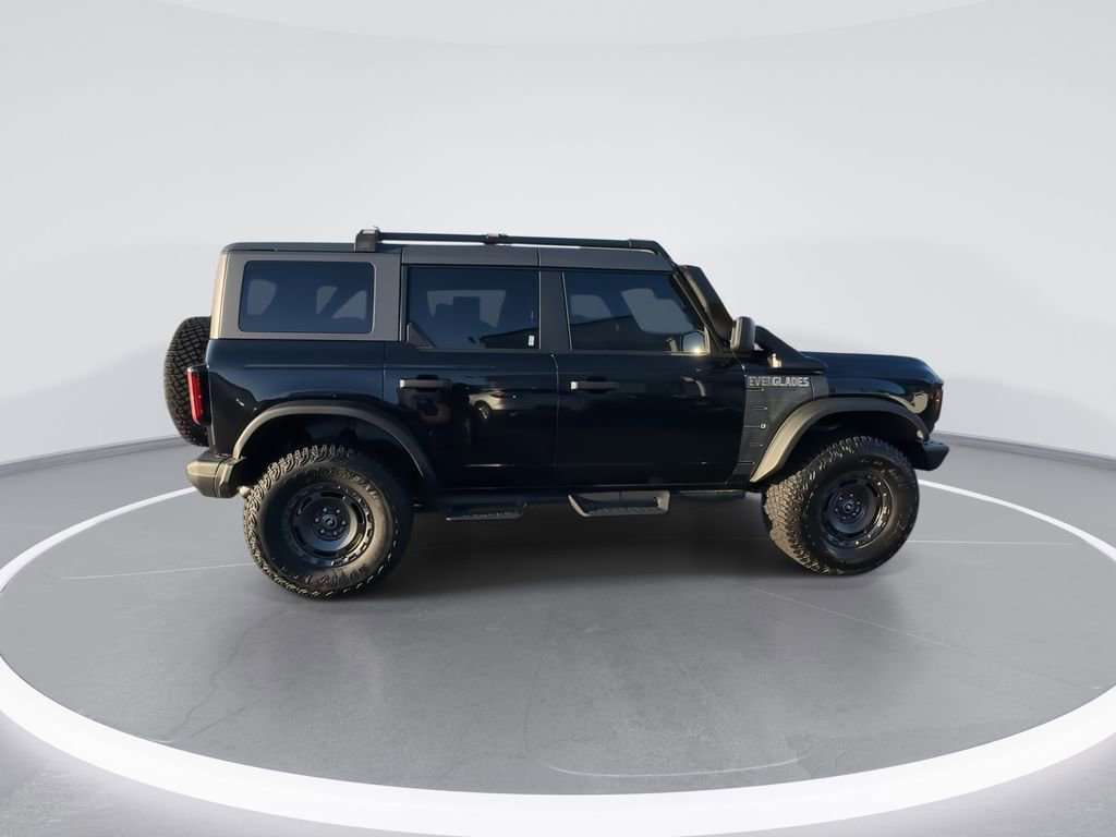 Used 2024 Ford Bronco Everglades image 2