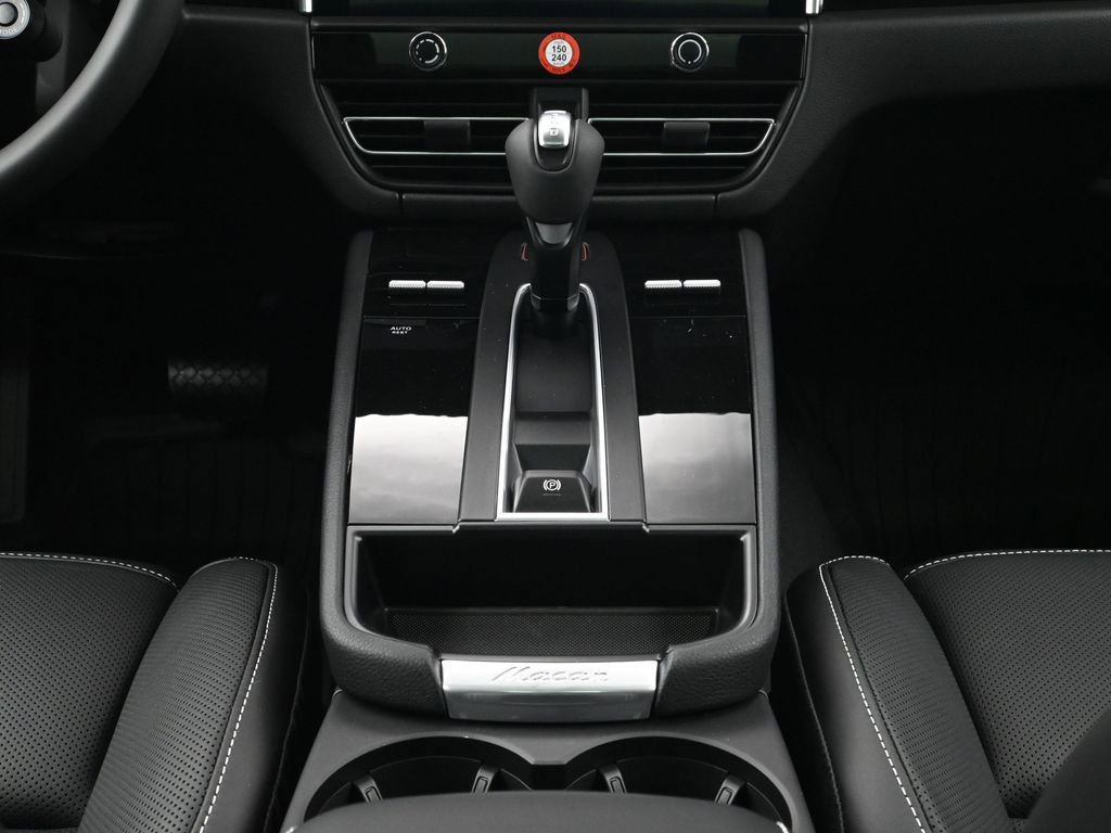 Used 2026 Porsche Macan S image 10