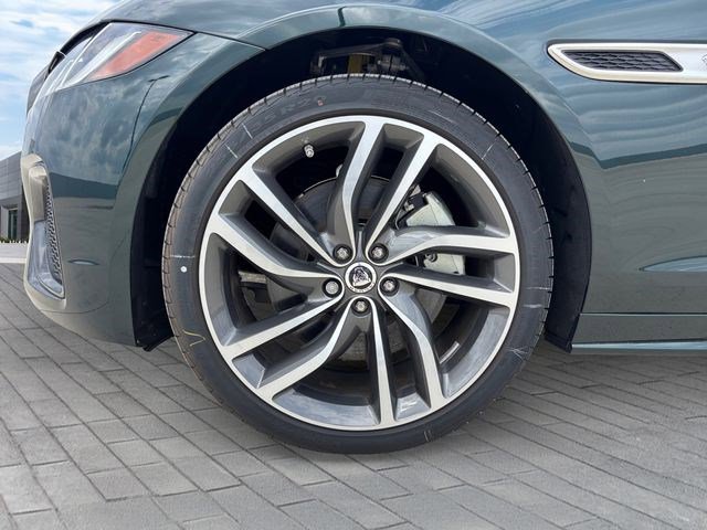 New 2024 Jaguar XF R-Dynamic SE AWD/4WD image 9