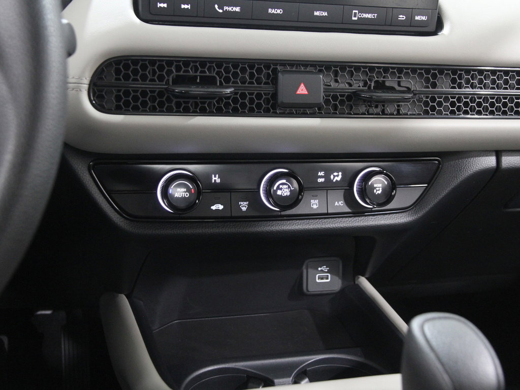 Used 2023 Honda HR-V LX image 13