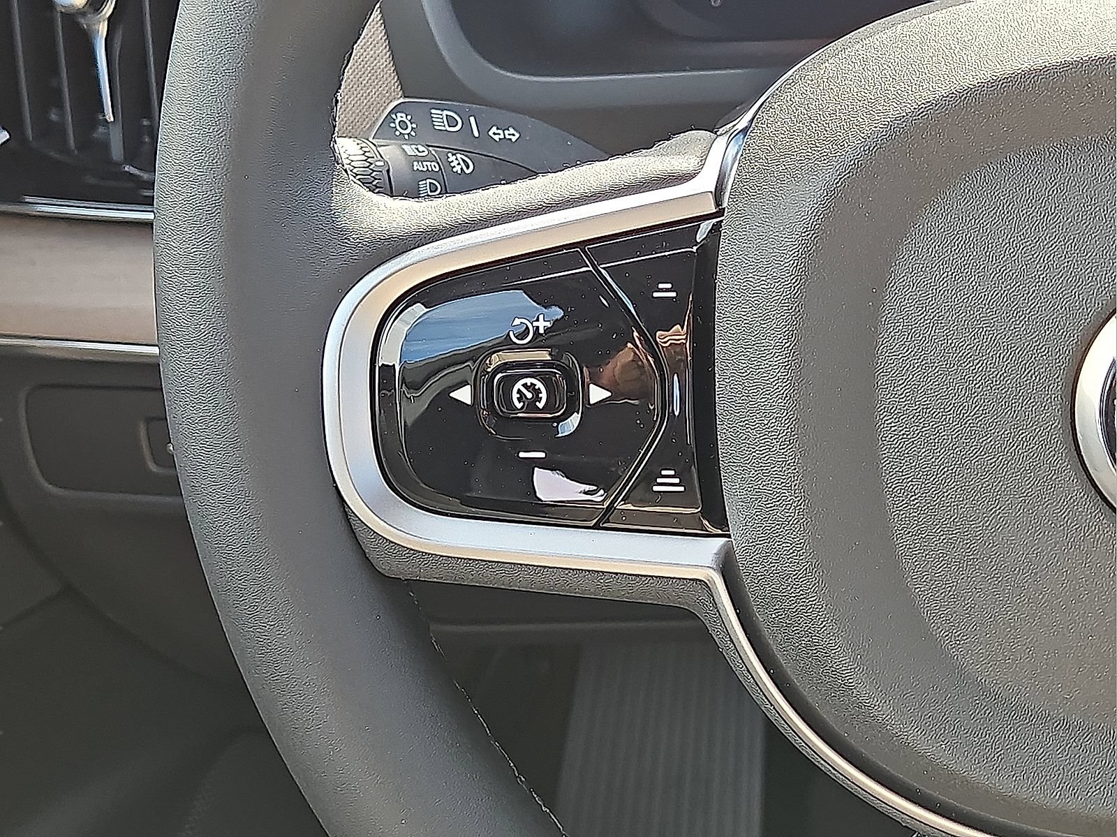 New 2026 Volvo XC90 B6 Ultra w/ Protection Package AWD/4WD image 19