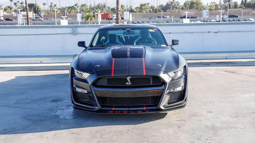 Used 2021 Ford Mustang Shelby GT500 w/ Technology Package RWD image 3