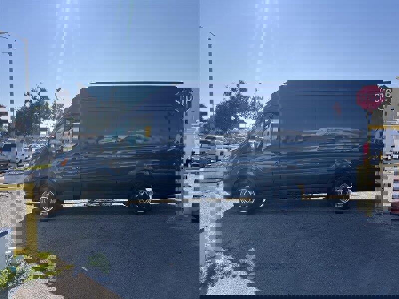 Used 2019 Ford Transit 250 148 High Roof Extended image 4