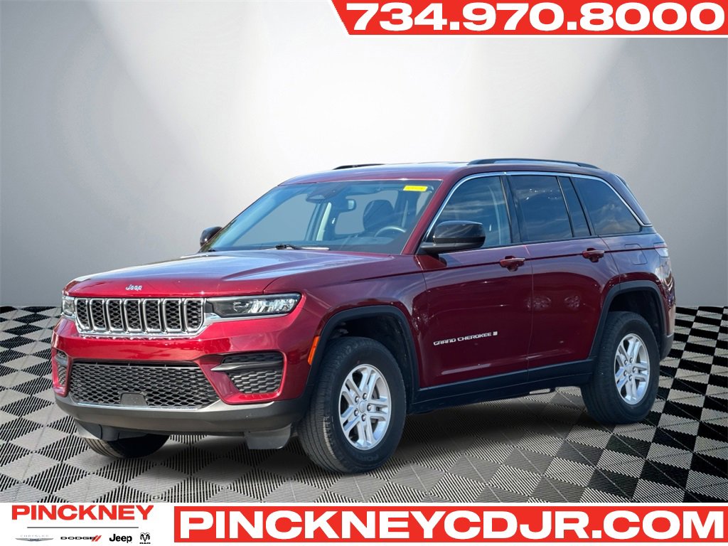 Used 2022 Jeep Grand Cherokee Laredo w/ Luxury Tech Group I