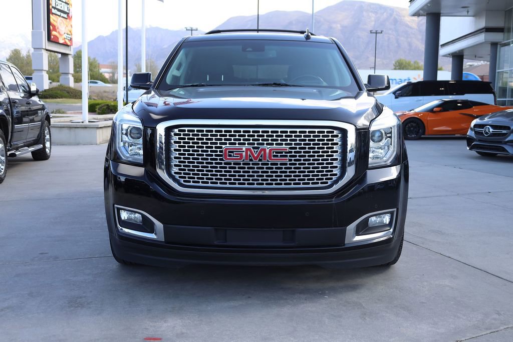 Used 2017 GMC Yukon Denali w/ Enhanced Security Package AWD/4WD image 9
