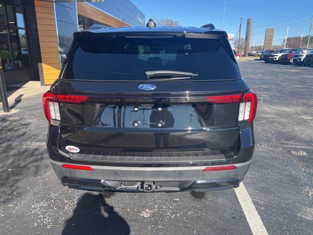 Used 2025 Ford Explorer ST-Line w/ Premium Package image 23
