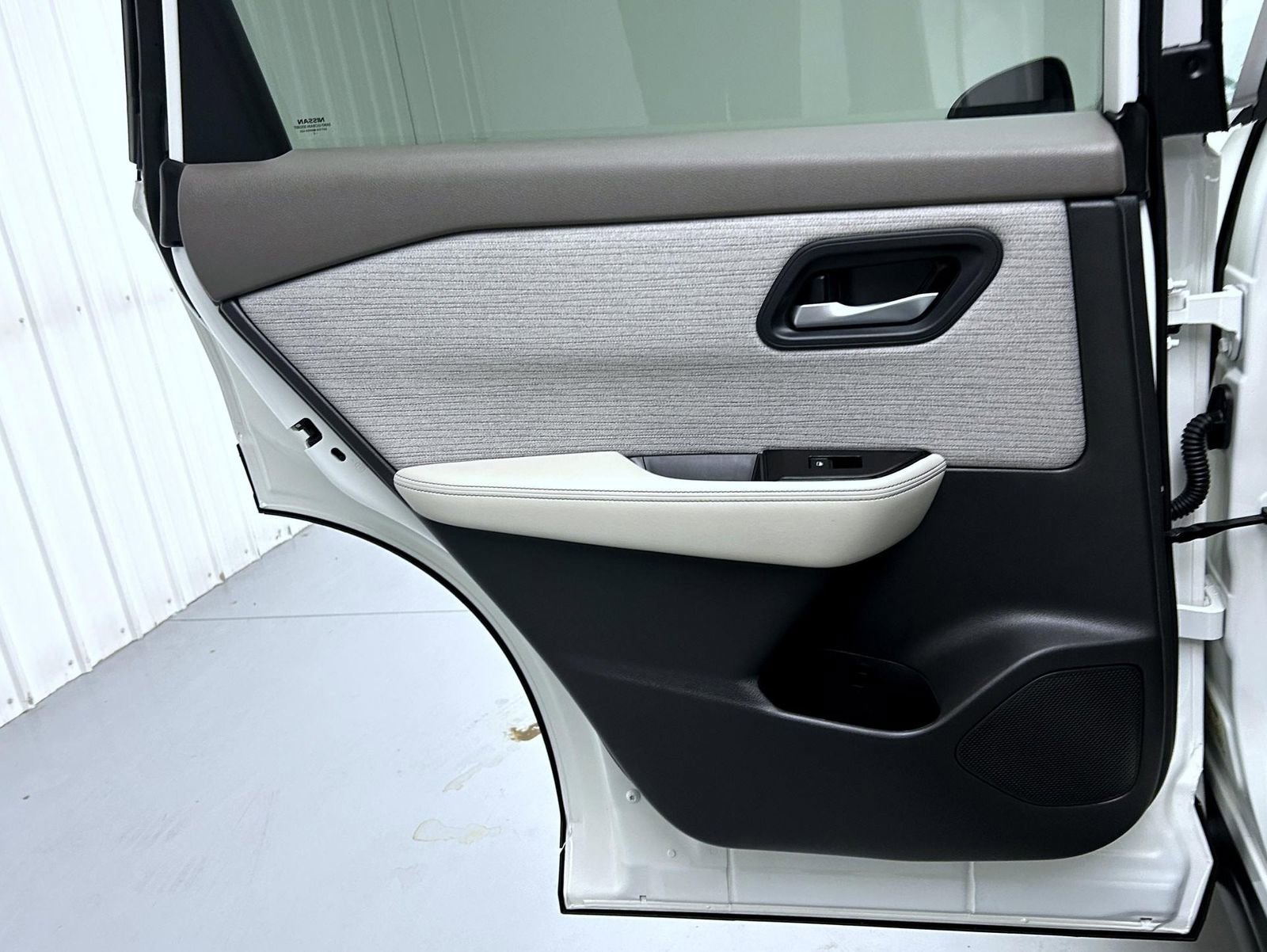 Used 2022 Nissan Rogue SV image 20