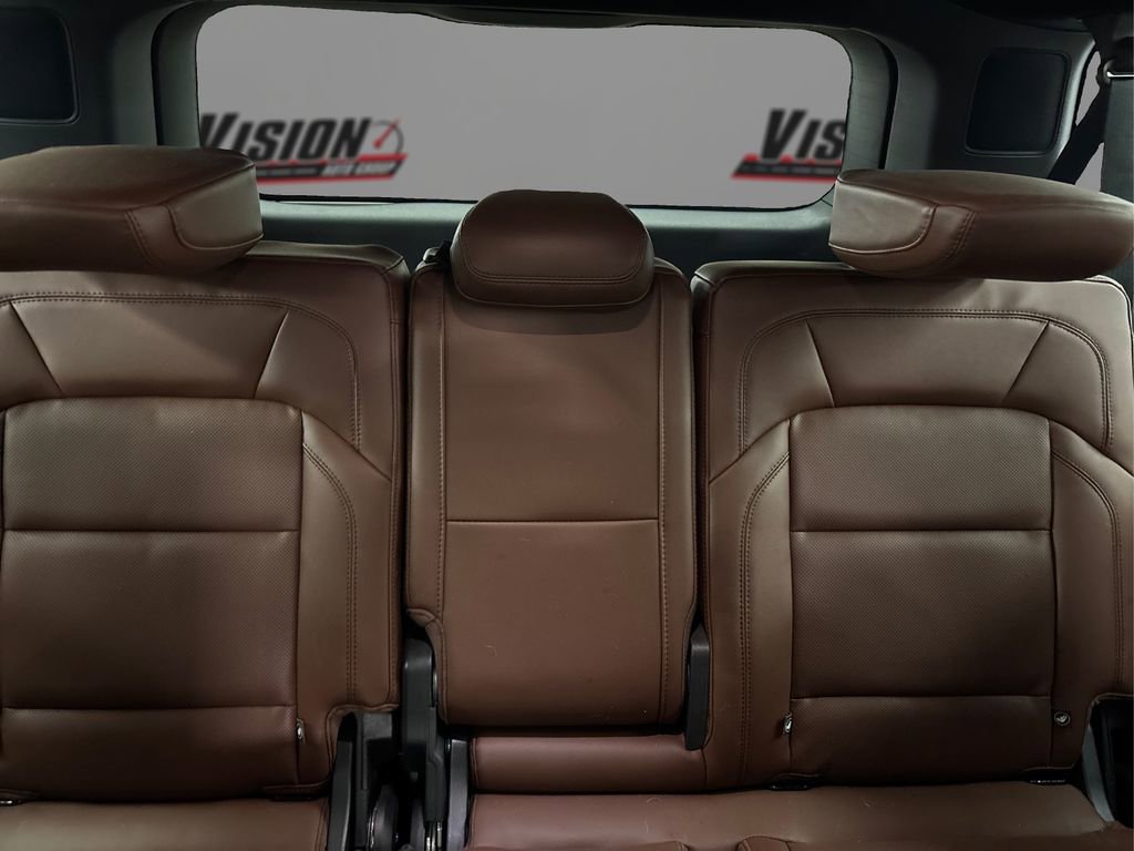 Used 2025 Lincoln Navigator L Reserve image 38