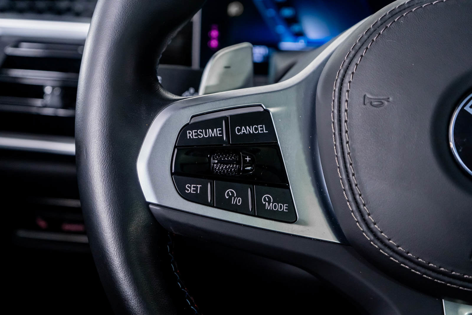 Used 2024 BMW X7 M60i w/ Premium Package image 41