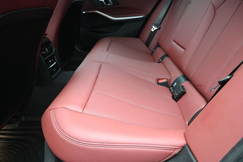 Used 2024 BMW 330i Sedan w/ M Sport Package RWD image 16