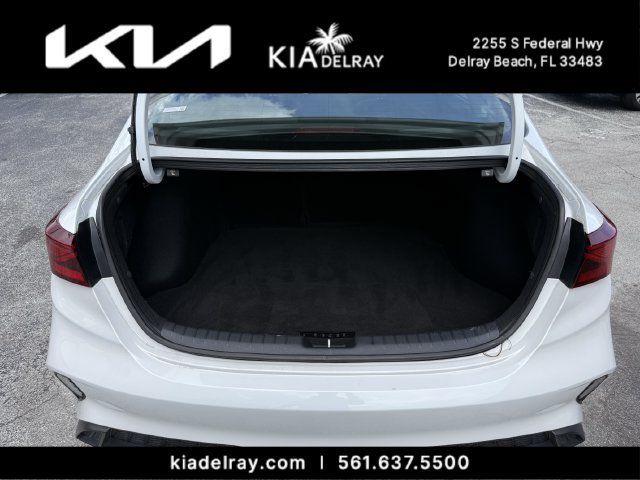 Certified 2024 Kia Forte LXS FWD image 8
