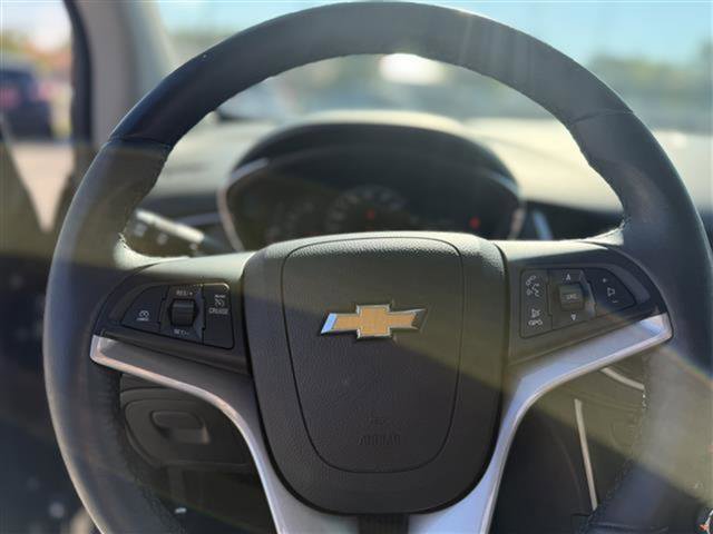 Certified 2022 Chevrolet Trax LT w/ LT Convenience Package image 16