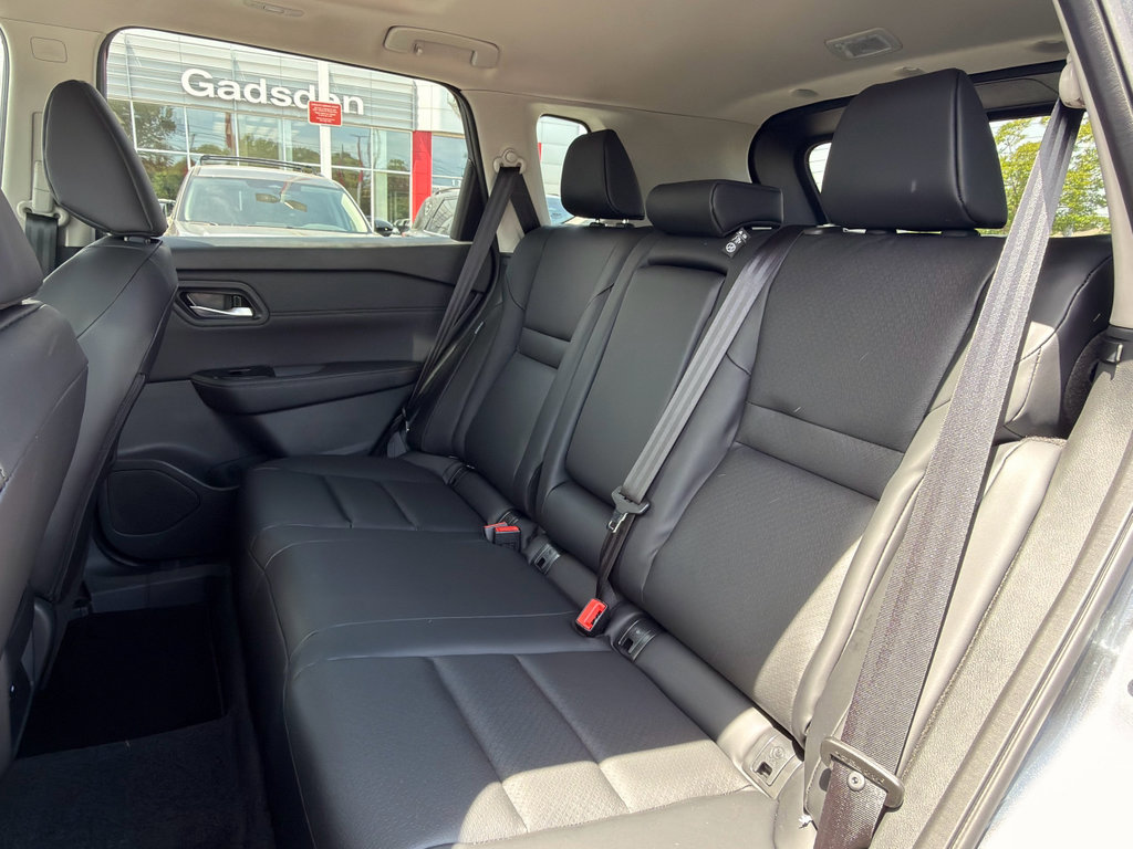 New 2026 Nissan Rogue SV FWD image 19