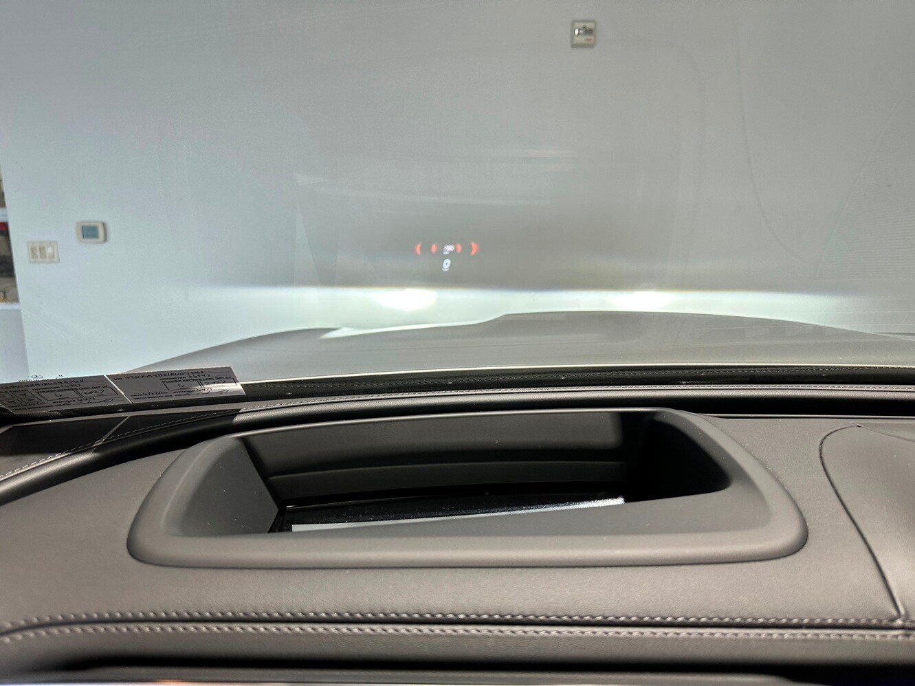 Used 2024 Mercedes-Benz GLC 300 4MATIC image 17