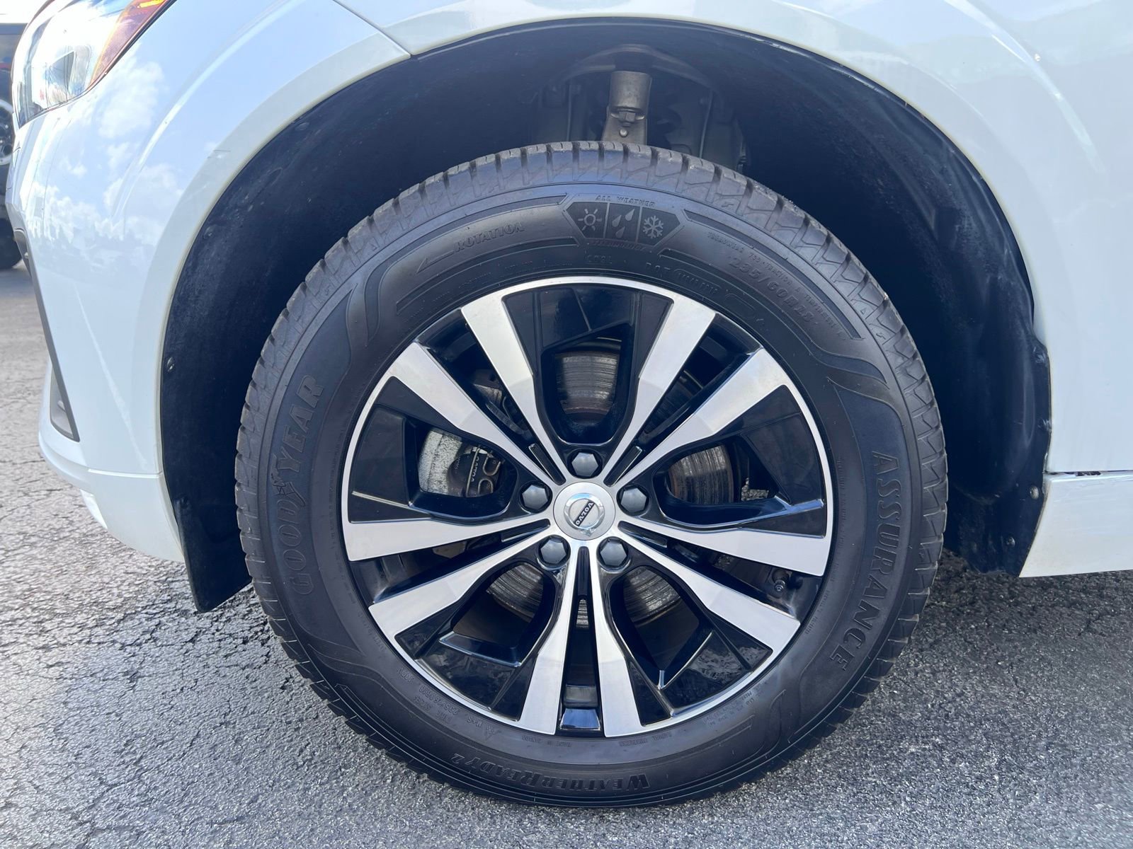 Used 2023 Volvo XC60 B5 Core AWD/4WD image 21