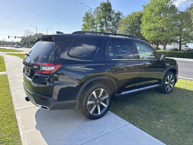 Certified 2025 Honda Pilot Touring image 7