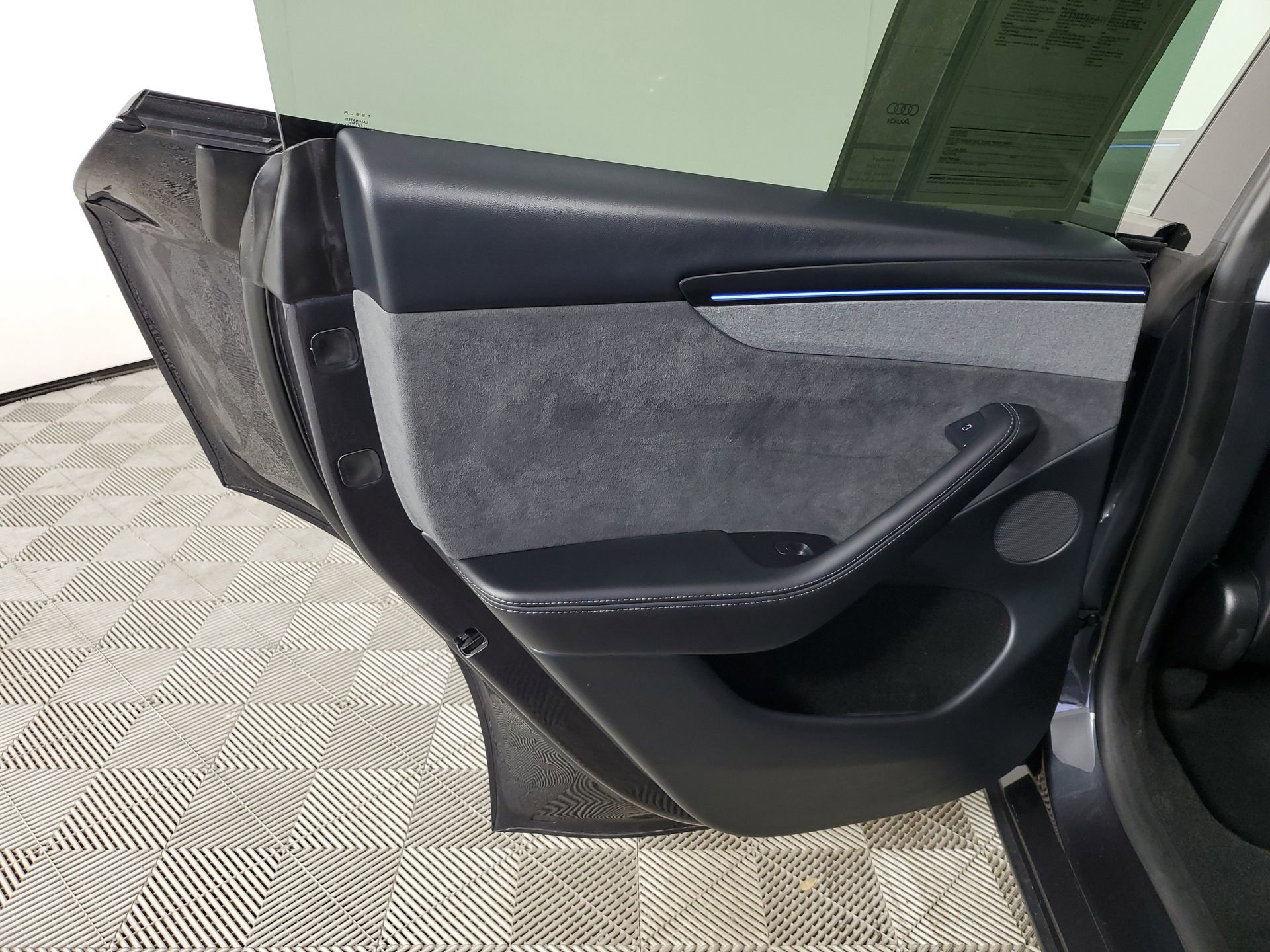 Used 2026 Tesla Model Y Long Range image 24