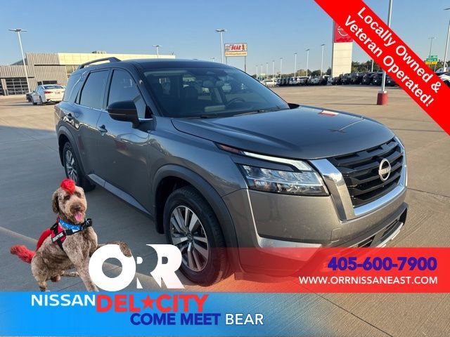 Used 2022 Nissan Pathfinder SL FWD image 8